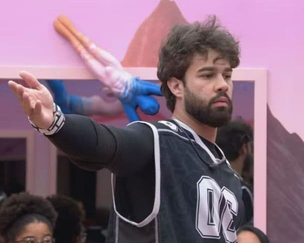 P.A é desclassificado do BBB 26 por ter empurrado Jonas durante dinâmica do Big Fone