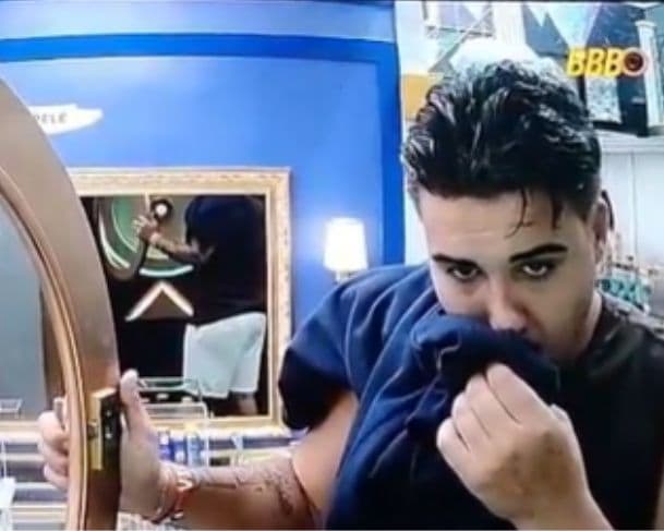 BBB 26: Pedro aperta o botão e desiste do reality após desavenças com outros brothers