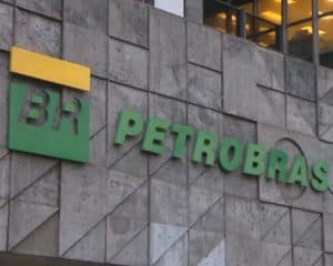 Petrobras limita venda de combustíveis e acende alerta no mercado