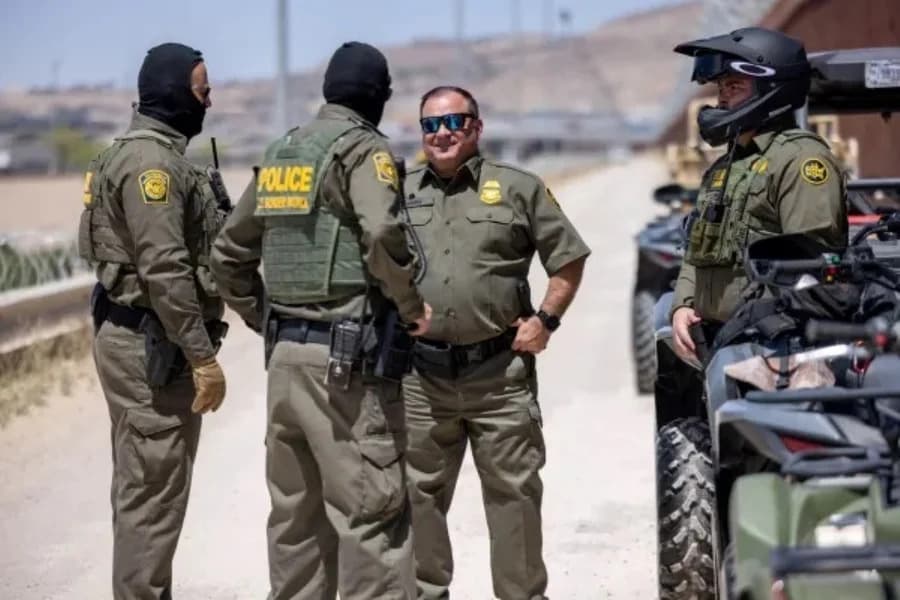 EUA: Agentes de imigração que mataram enfermeiro em Minneapolis são afastados