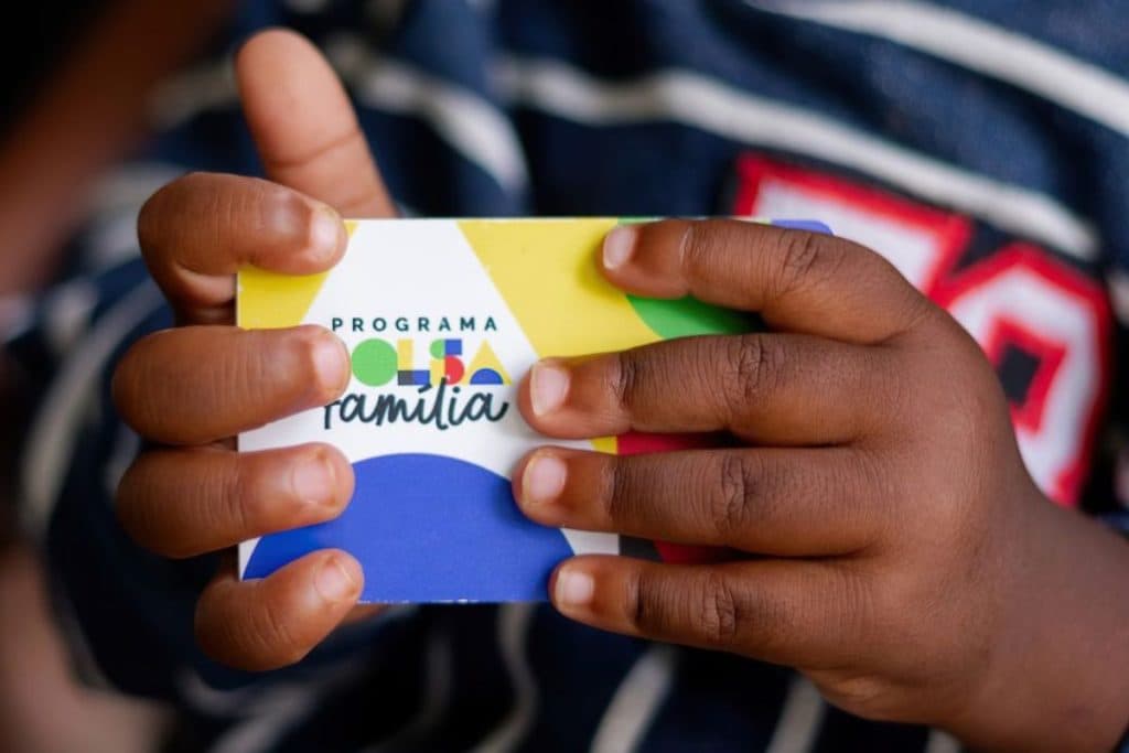 Caixa libera pagamento do Bolsa Família para beneficiários com NIS final 3