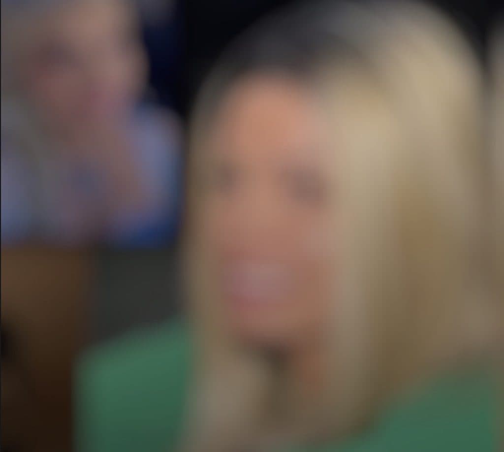 Justiça determina retirada de vídeos de mulher em surto em Manaus