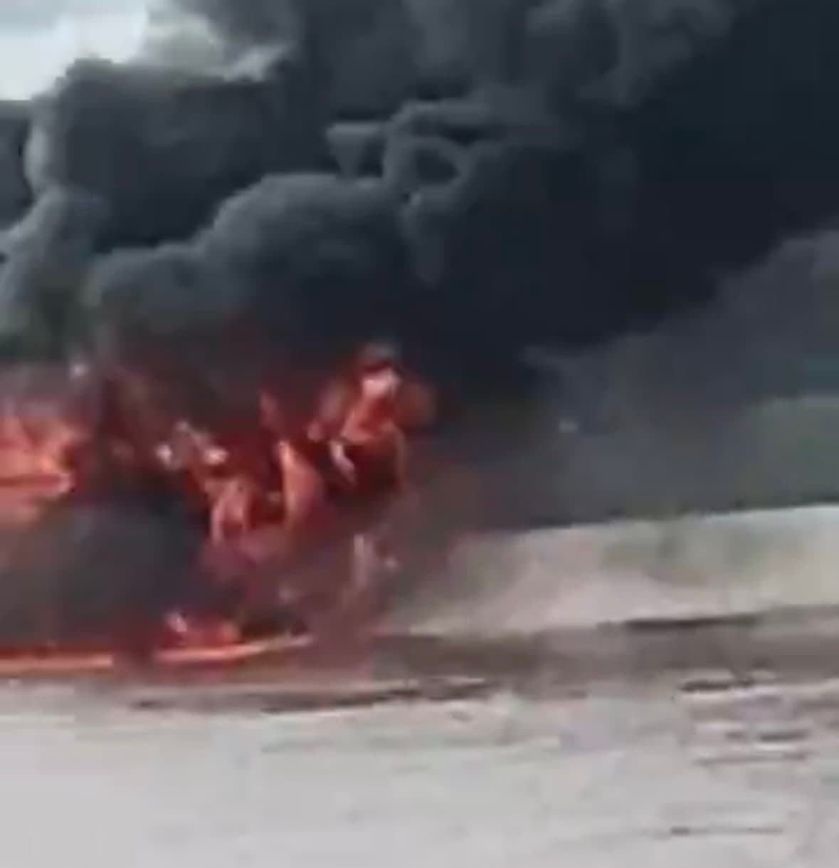 Duas pessoas feridas em explosão entre embarcações em rio no Amazonas recebem alta