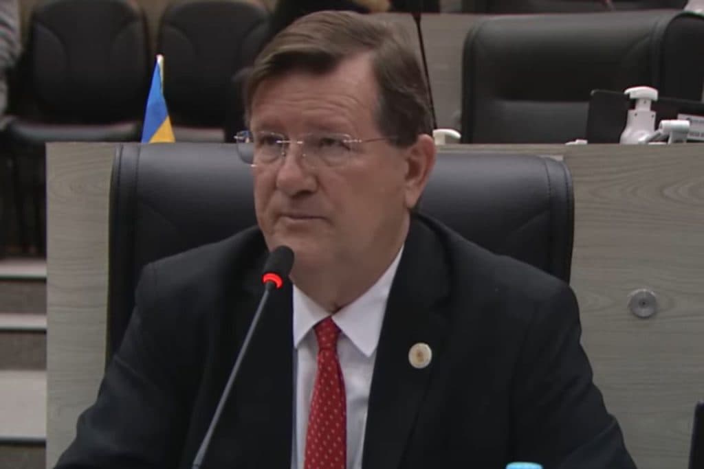 Vereador cobra prefeitura sobre investimentos em radares eletrônicos