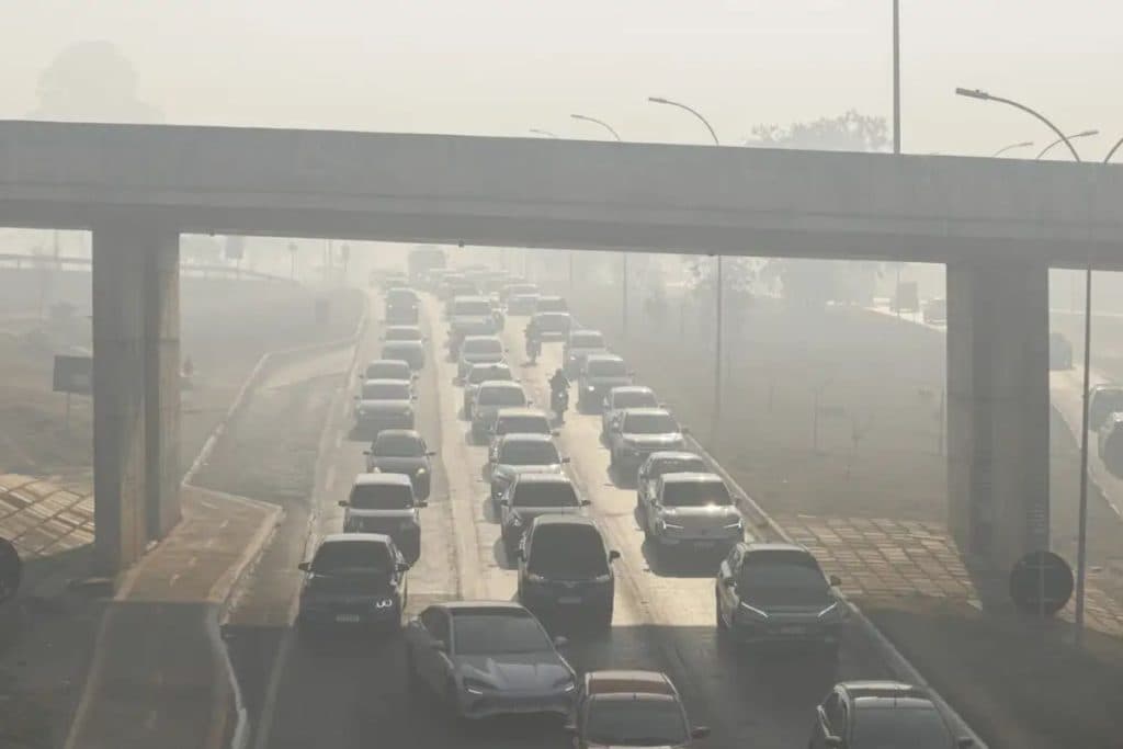 Poluentes do ar ultrapassam limites e acendem alerta no Amazonas e em outros estados