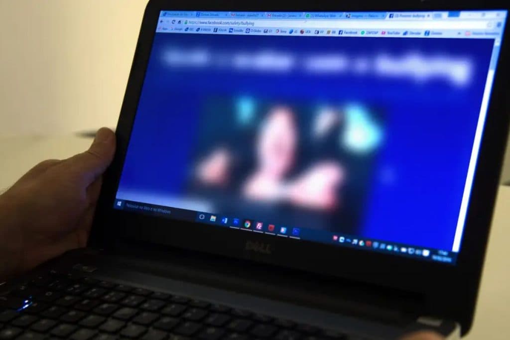 Denúncias de crimes cibernéticos disparam no Brasil e crescem 28% em 2025