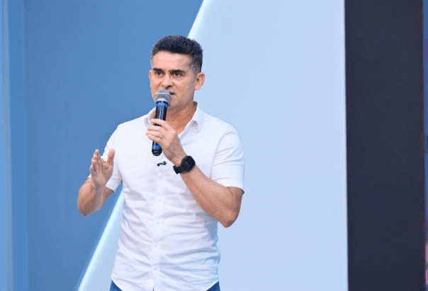 David Almeida promete novos planos de gestão e destaca trabalho da Comissão de Licitação