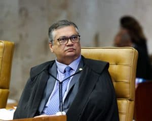 Dino dá 30 dias para Congresso explicar transparência em emendas parlamentares