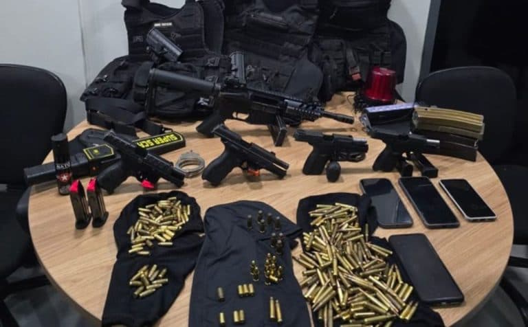 Três PMs e dois homens são presos suspeitos de tentar roubar 1 tonelada de drogas no Rio Negro