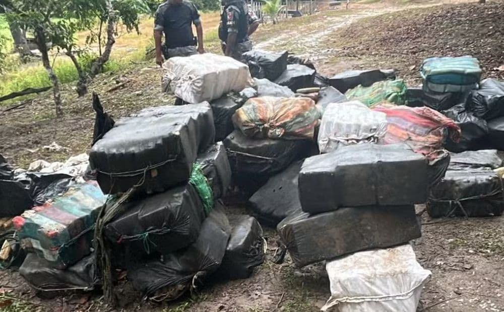 Quatro PMs são presos em Manaus com cerca de três toneladas de drogas