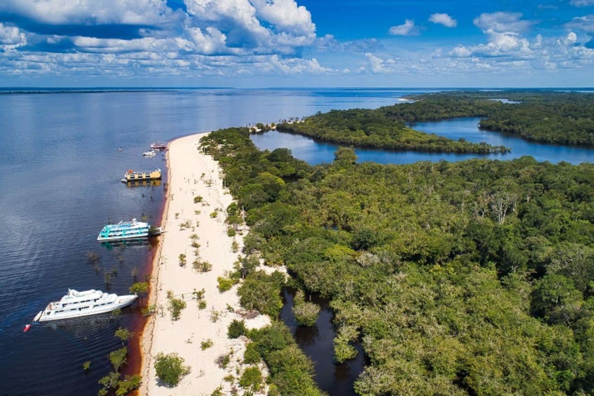 Amazônia entra na rota de viagens solo para mulheres, aponta levantamento