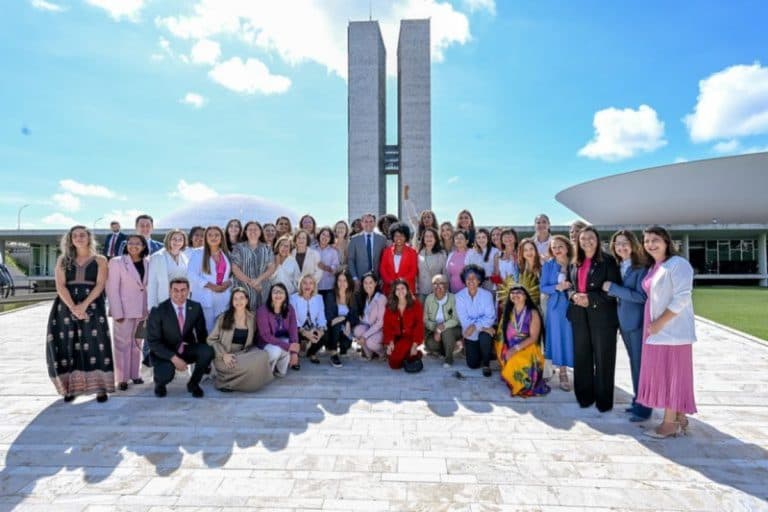 Pautas em defesa dos direitos da mulher ganham destaque na Câmara em março