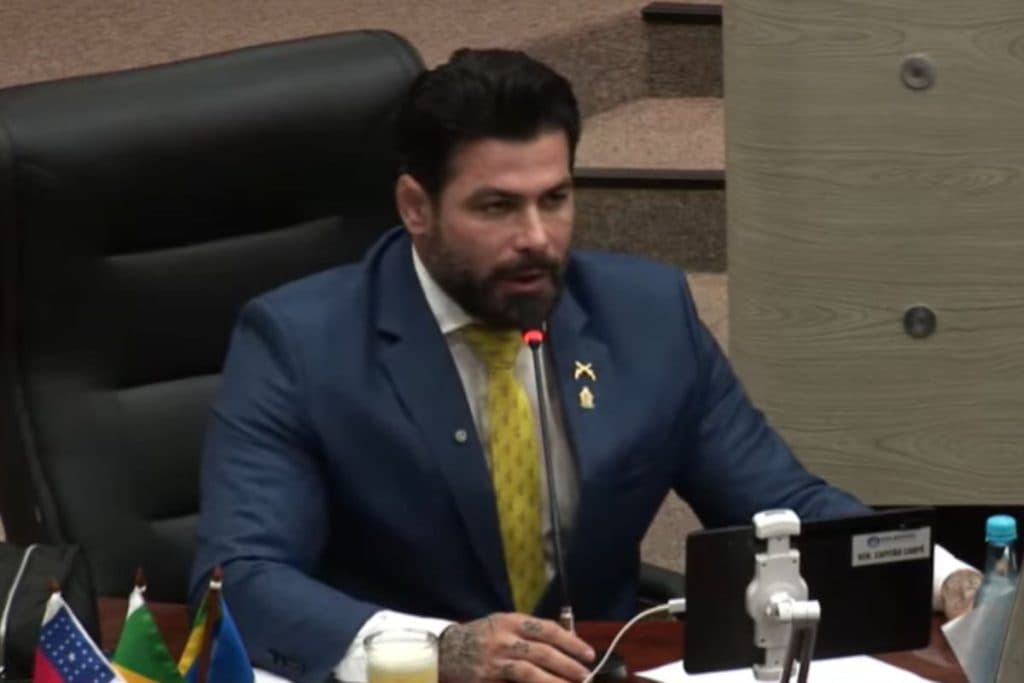 Capitão Carpê exalta manifestação da direita e chama ato contra o governo de “dia histórico”