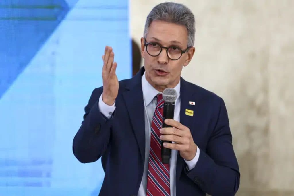 Zema defende privatização de todas as estatais brasileiras