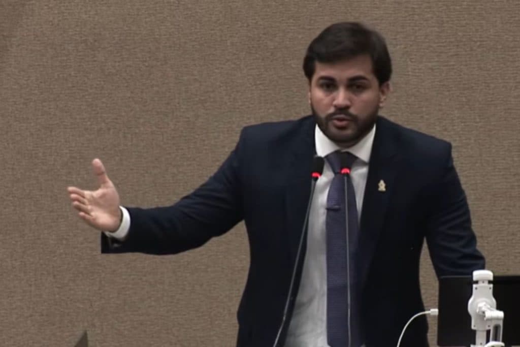 BR-319: “Chega de gente de fora decidindo por nós”, diz vereador na CMM