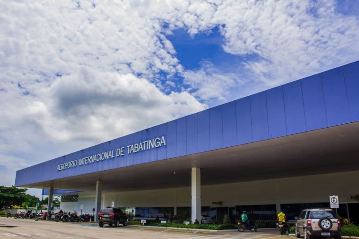 Cortes de voos isolam municípios do Amazonas e senador aciona governo federal para reverter situação