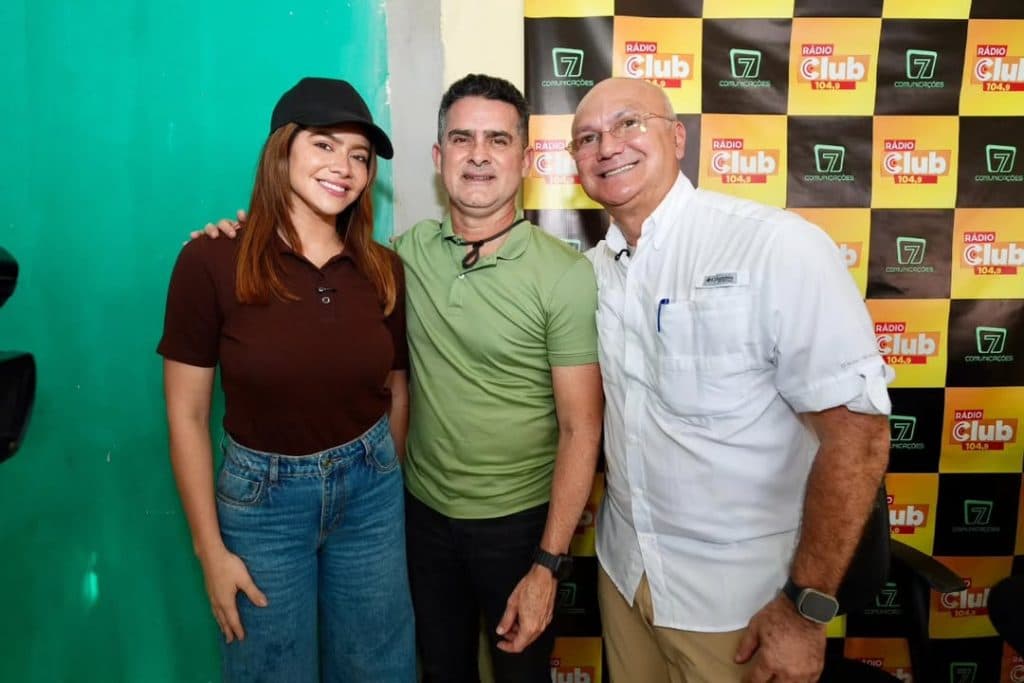 Agora ao lado de quem atacava, Coronel Menezes tenta sustentar o novo discurso