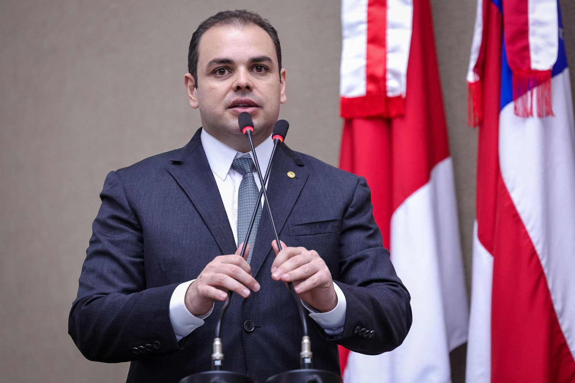 De olho no governo tampão, Cidade suspende contratações de empresas ligadas à sua família