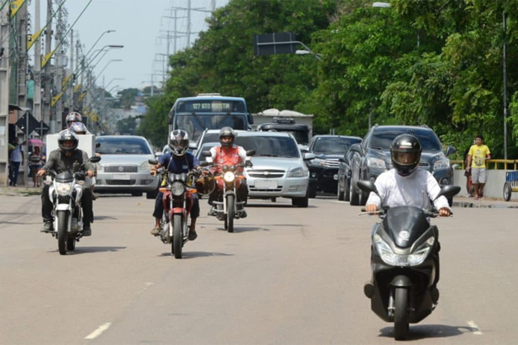 Geladeira, máquina de lavar e moto são os bens mais adquiridos no Amazonas