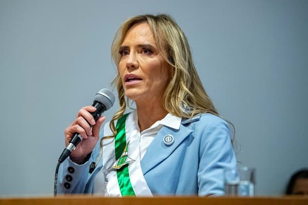 Pneumotórax: entenda a condição que levou governadora do DF à internação