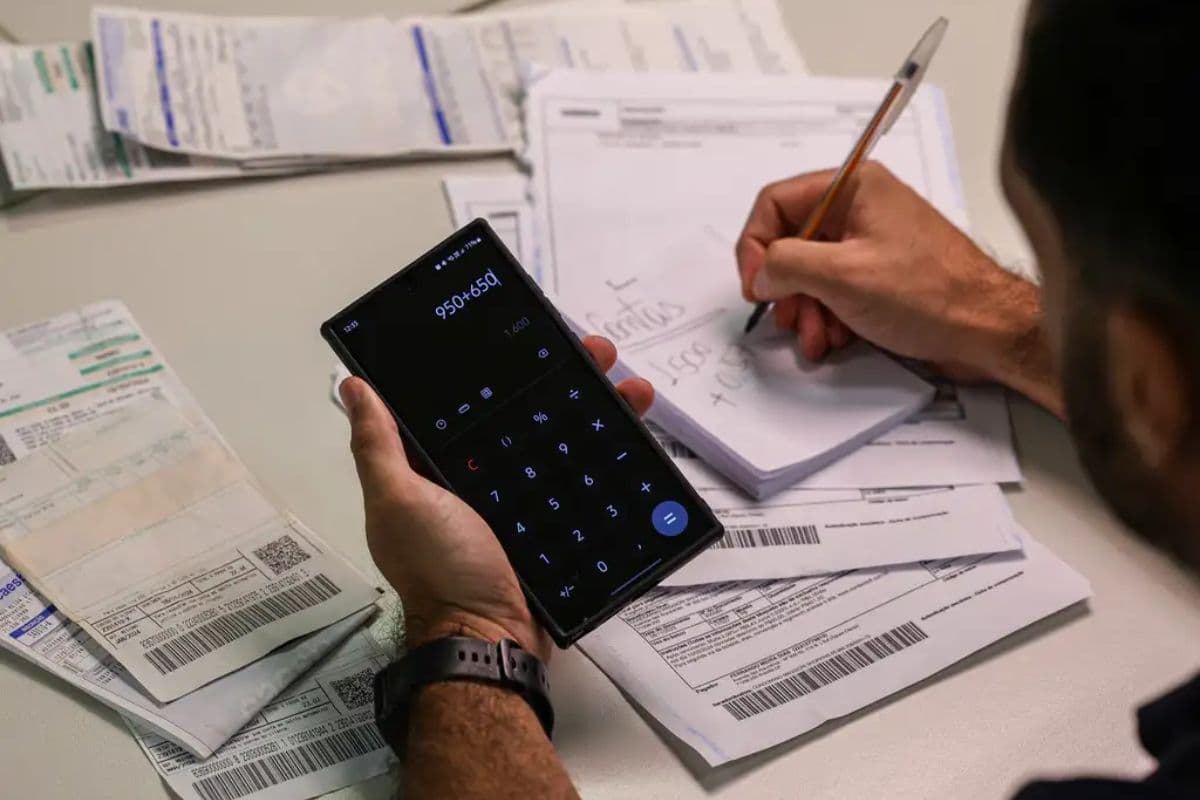 Brasil tem 82,8 milhões de endividados após novo Desenrola; veja como limpar nome