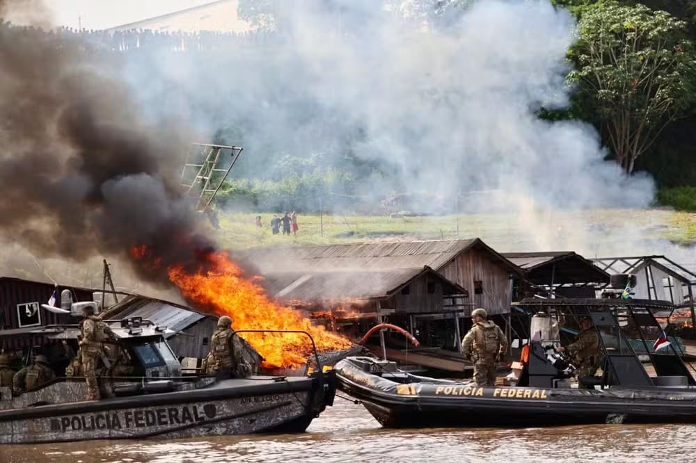 Políticos do Amazonas denunciam truculência em operação contra garimpo em Japurá