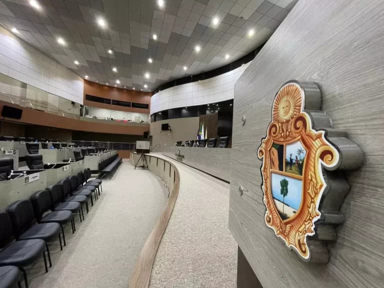 CMM retoma atividades e aprova pautas de segurança e saúde