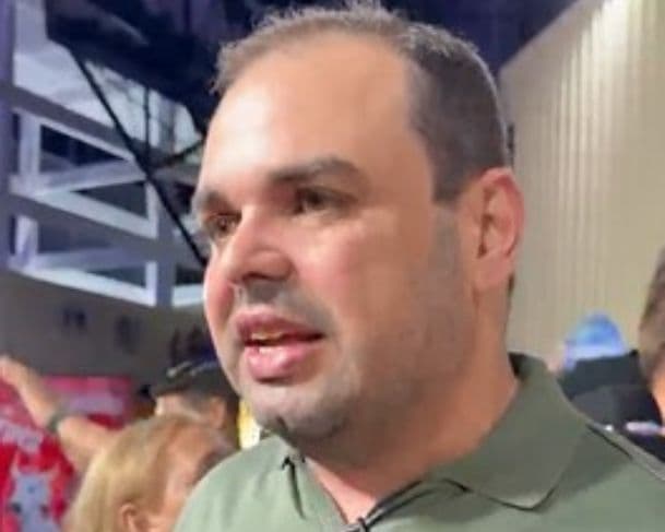 Roberto Cidade evita falar sobre candidatura as eleições de 2026; “tudo no tempo de Deus