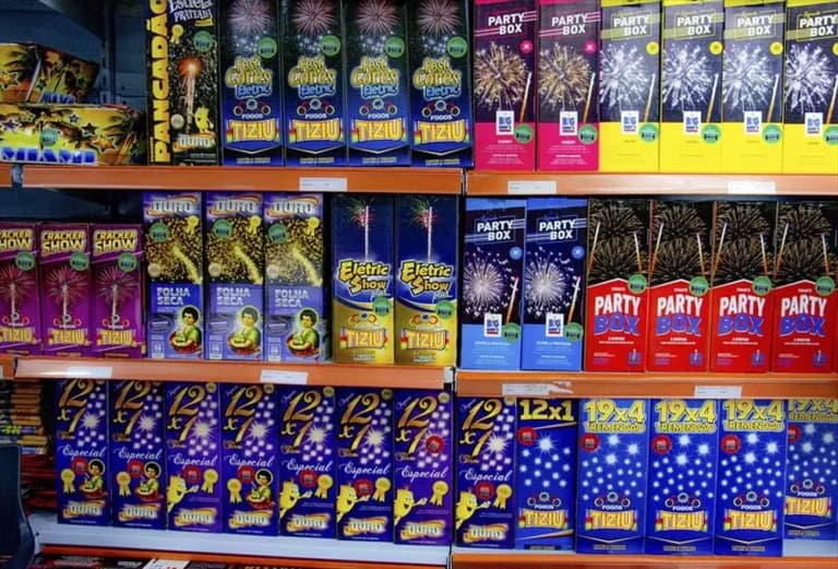Fogos de artifício na Copa: tradição pode prejudicar animais, autistas e até meio ambiente