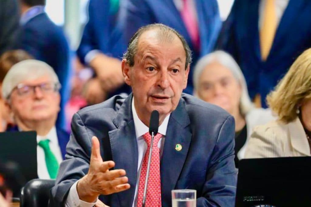 Omar Aziz ja reúne sete prefeitos no PSD e amplia força política no interior do Amazonas