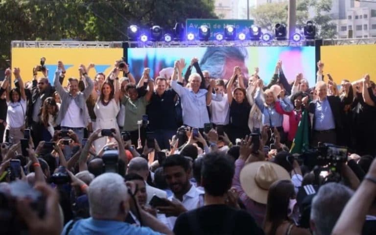 Caiado lança candidatura e se apresenta como alternativa à polarização entre Flávio e Lula