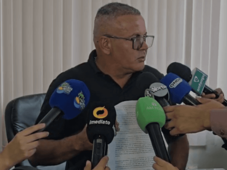 Greve dos rodoviários é suspensa e justiça determina multa de R$ 100 mil por atraso salarial