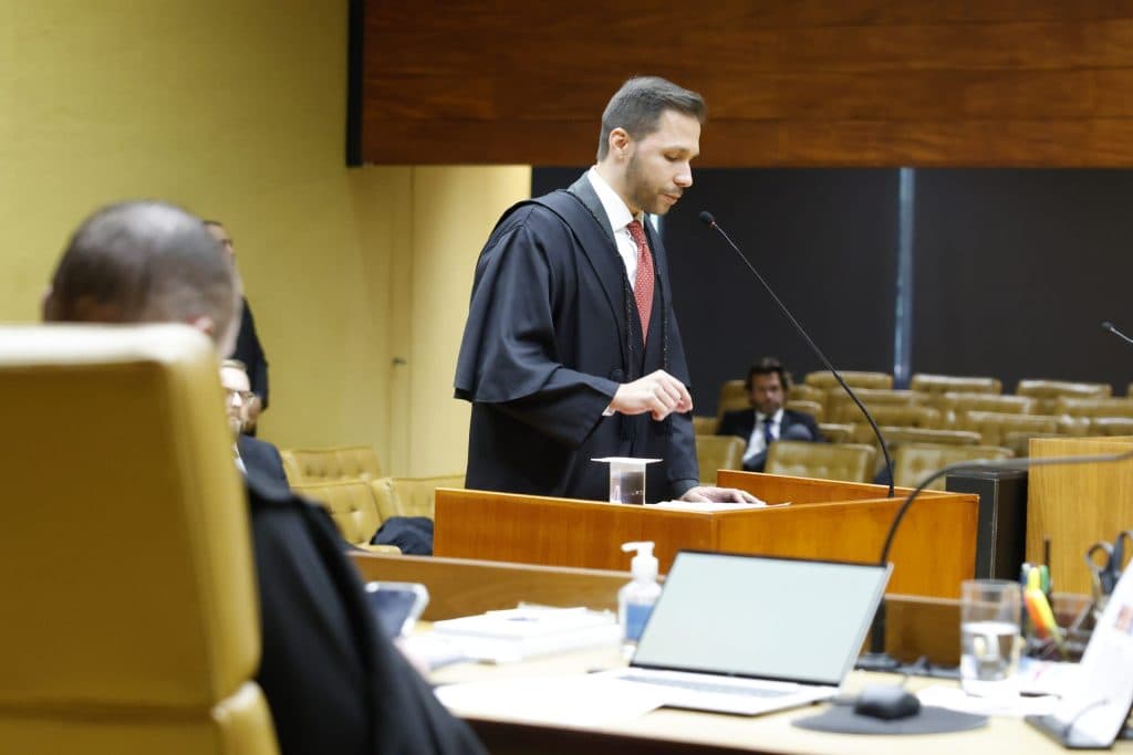STF decide até onde deputados podem “mandar” no dinheiro público dos estados