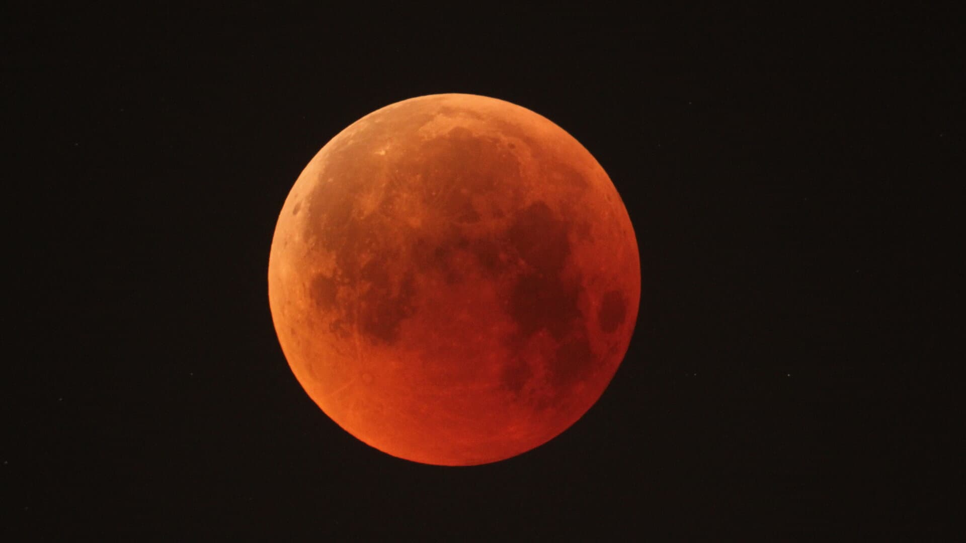 Lua de Sangue? Eclipse lunar será visível em todo o Brasil