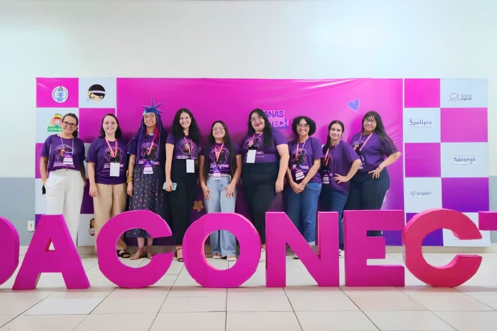 Projeto incentiva a entrada de mulheres na área de tecnologia em Manaus