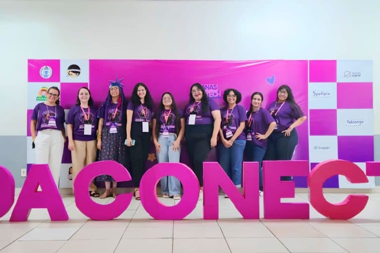 Projeto incentiva a entrada de mulheres na área de tecnologia em Manaus