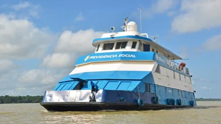 Confira as cidades do Amazonas que recebem os barcos do INSS
