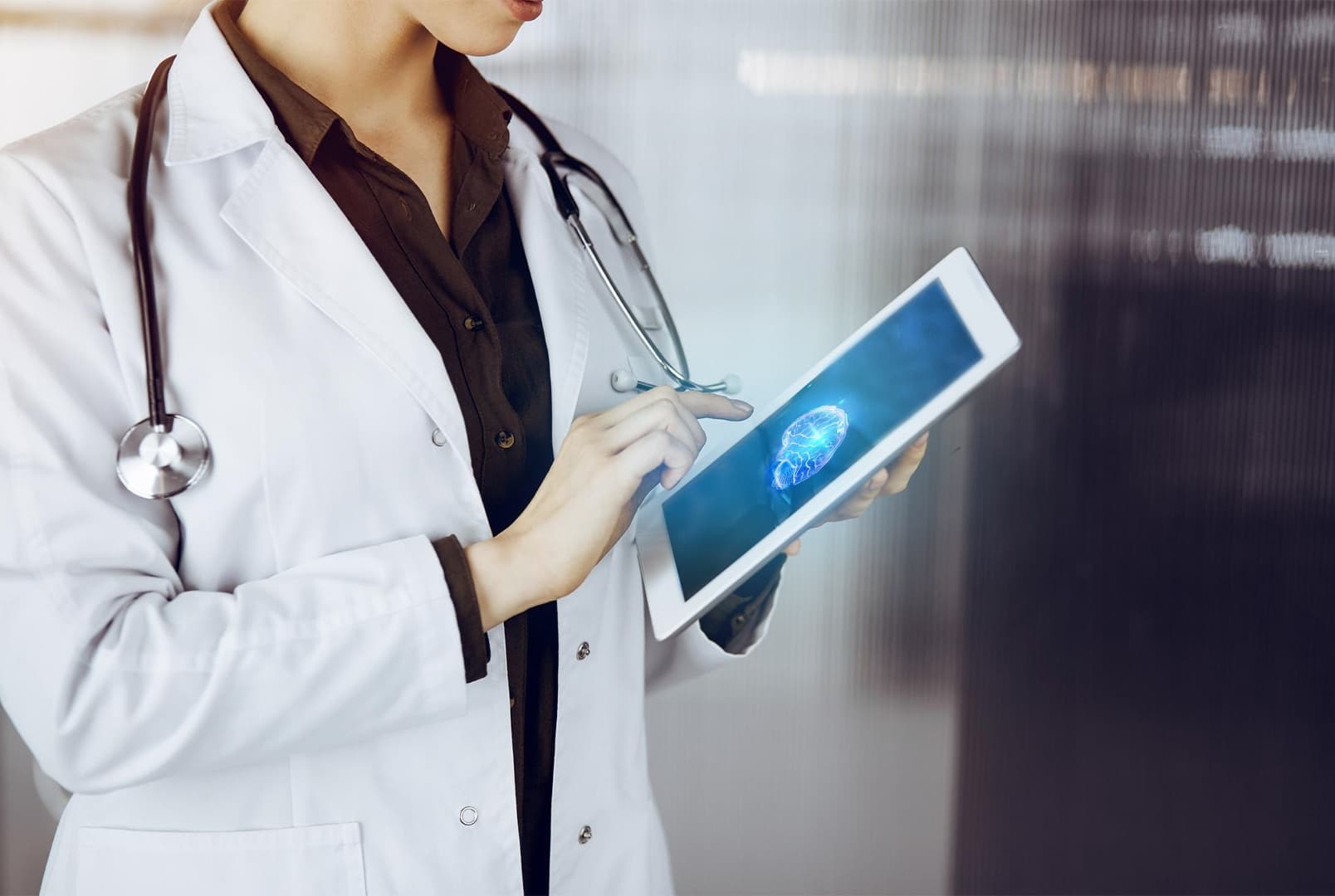 Rede médica do AM prepara atendimento com IA para pacientes do interior
