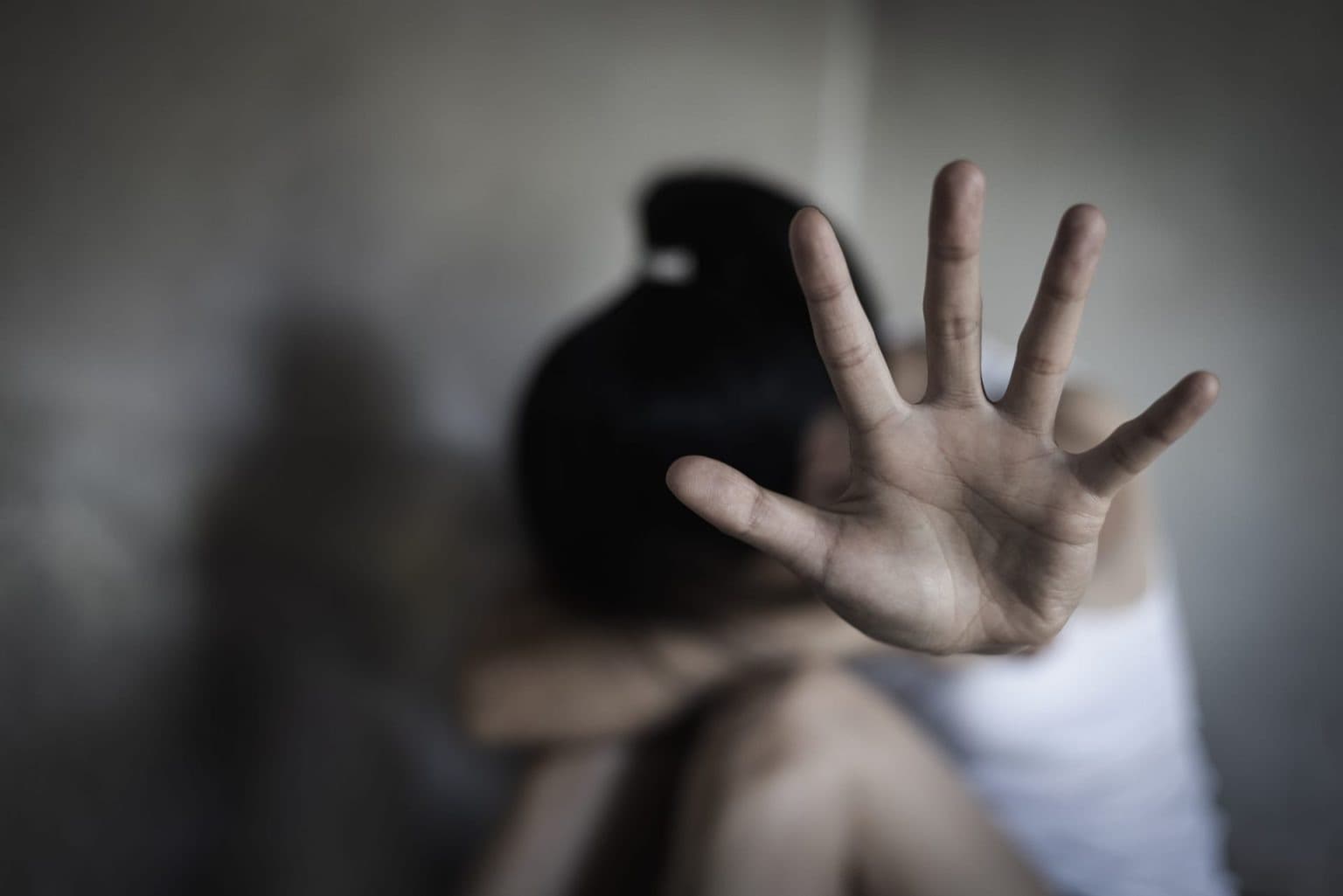 Ligue 180 completa 20 anos: saiba como acionar o canal de apoio às vítimas de violência doméstica