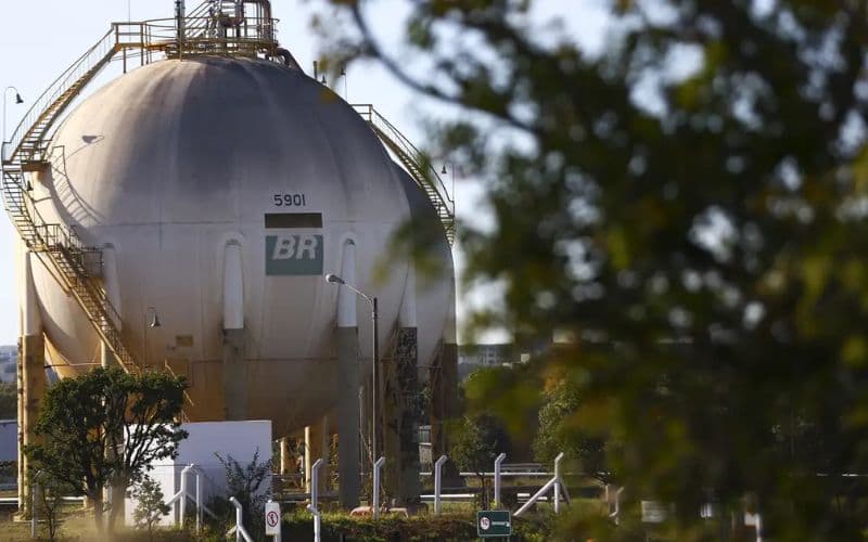 Inscrições para concurso da Transpetro é prorrogado até dia 21; salários chegam a R$ 15 mil