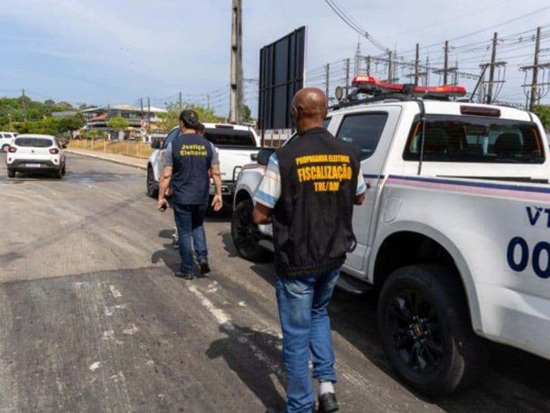 Carro de som é apreendido durante fiscalização eleitoral em Manaus