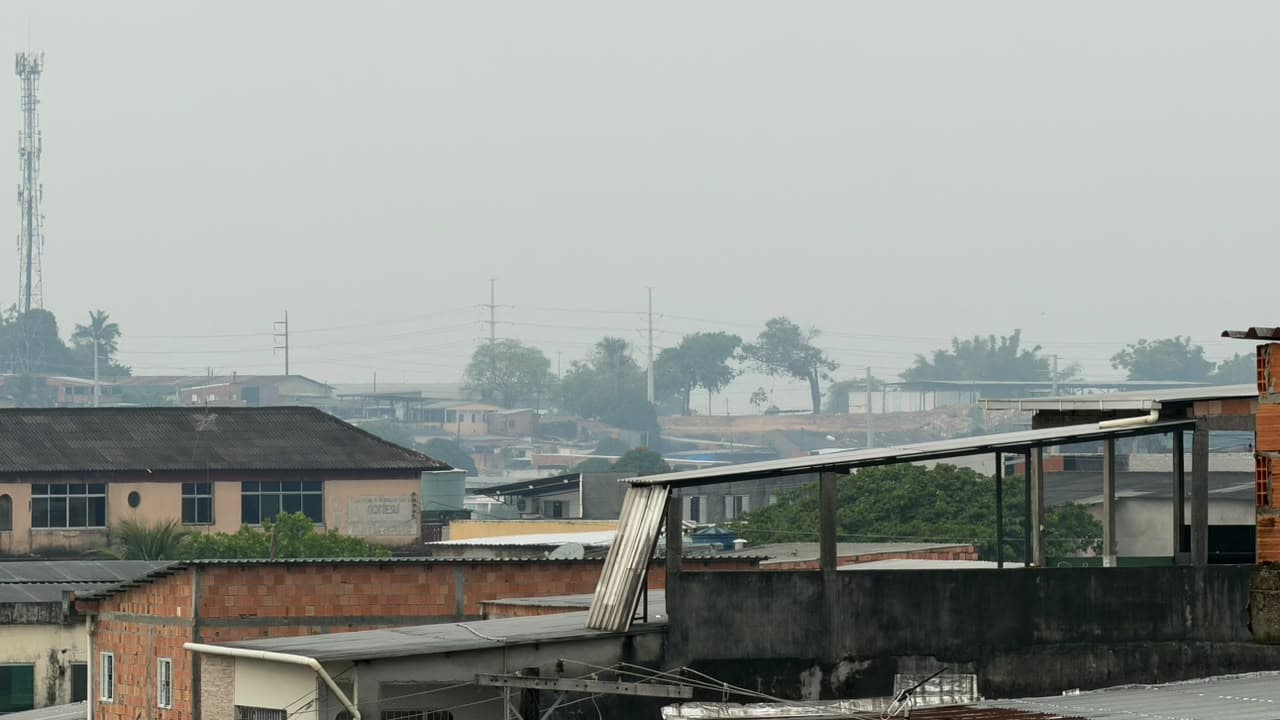 Fumaça toma conta de Manaus e qualidade do ar chega a nível ‘péssimo’
