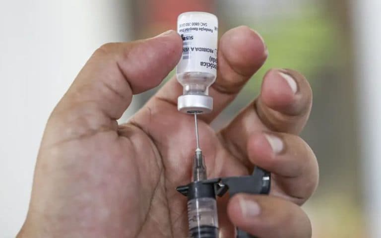 Anvisa aprova vacina Capvaxive contra pneumonia e meningite