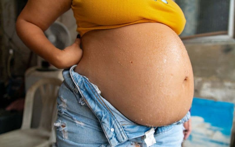 Calor extremo na gravidez aumenta risco de parto prematuro e morte fetal, alerta ONU