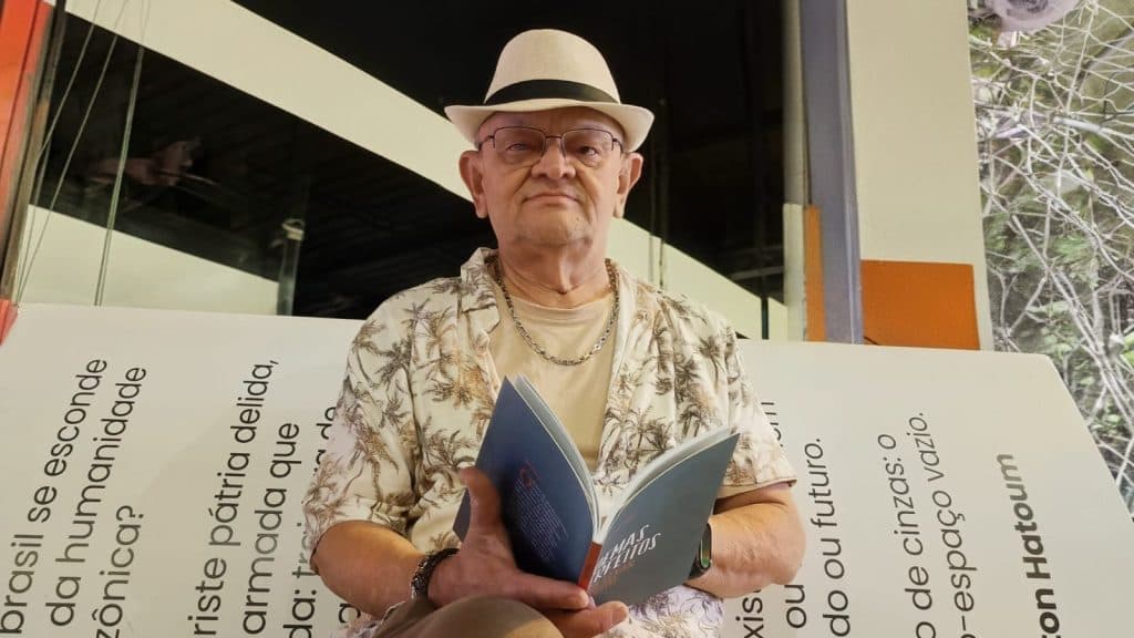 Poeta amazonense destaca a força dos versos para traduzir a vida