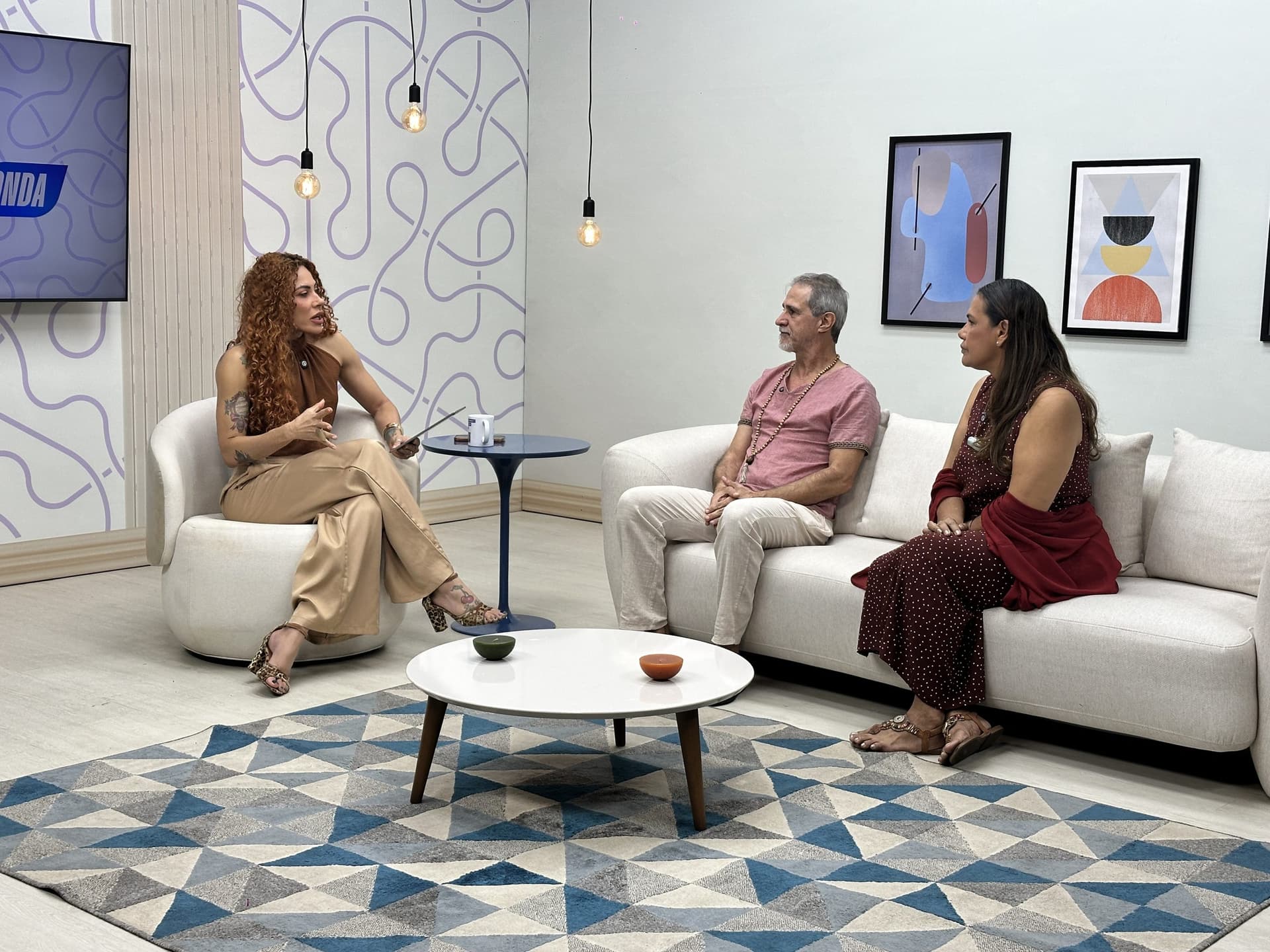 Terapia quântica: terapeutas explicam técnicas para lidar com bloqueios emocionais