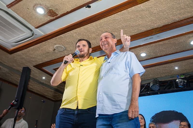 Renato Junior parabeniza Omar Aziz e defende parceria entre Prefeitura e Governo 