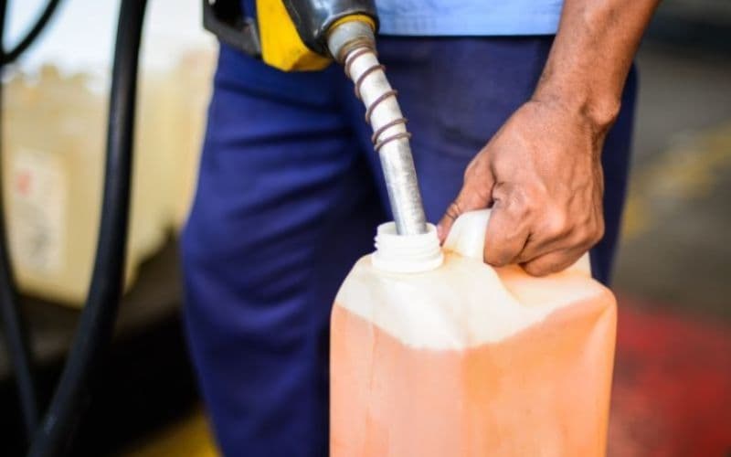 MPF recomenda restringir venda de combustível em galões para frear queimadas no AM