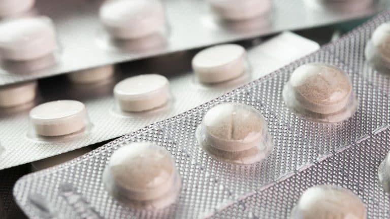 Anvisa alerta que ivermectina não trata câncer
