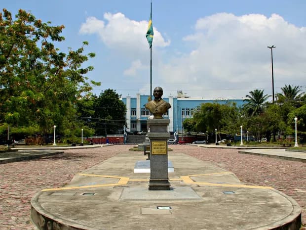 Rua do Congresso, no Centro de Manaus, terá sentido invertido